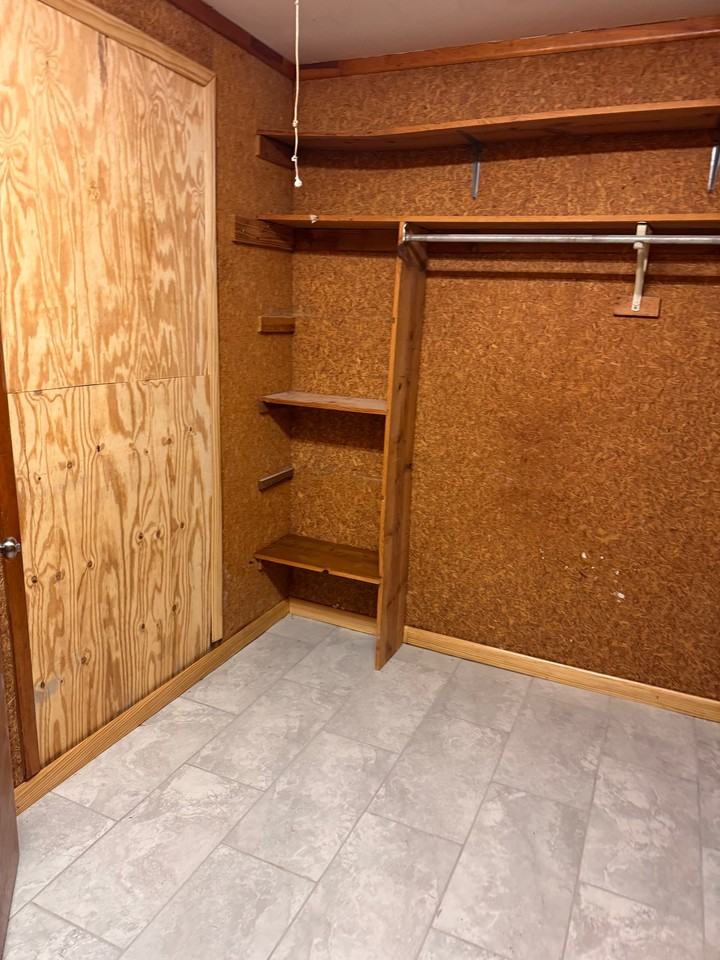 2417 S Myrtle Ave - Photo 3 of 12