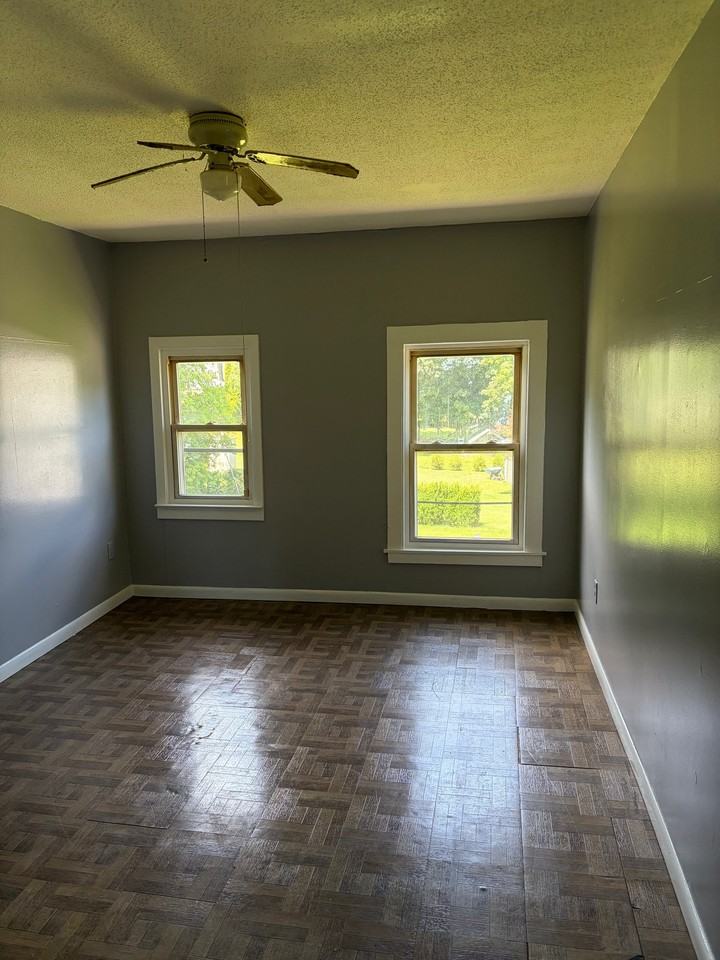 32 Greenwood St - Photo 5 of 7