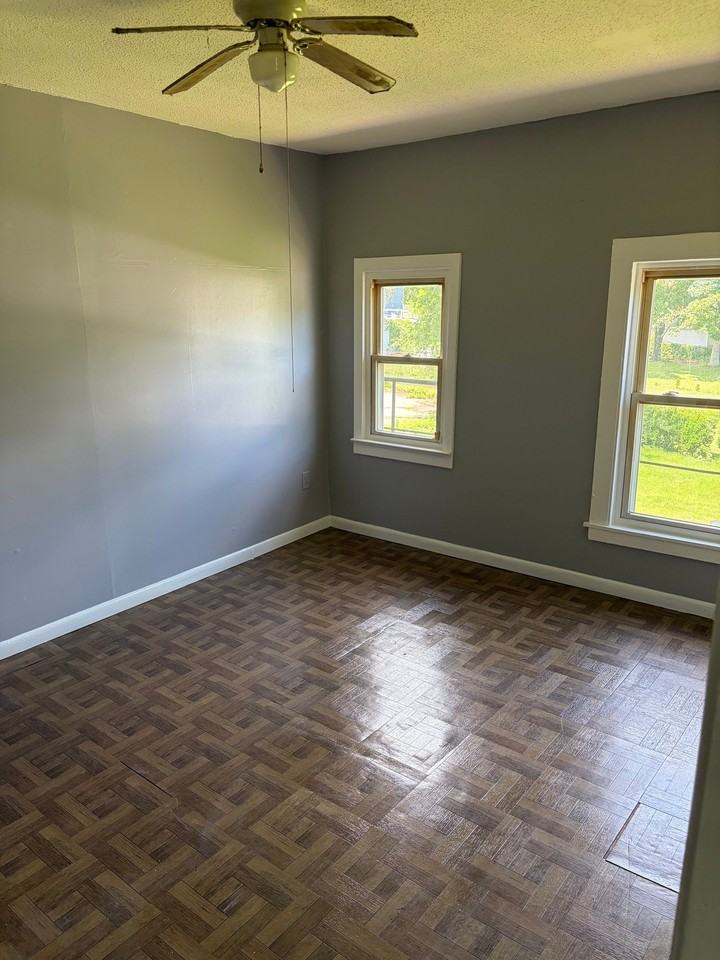 32 Greenwood St - Photo 6 of 7