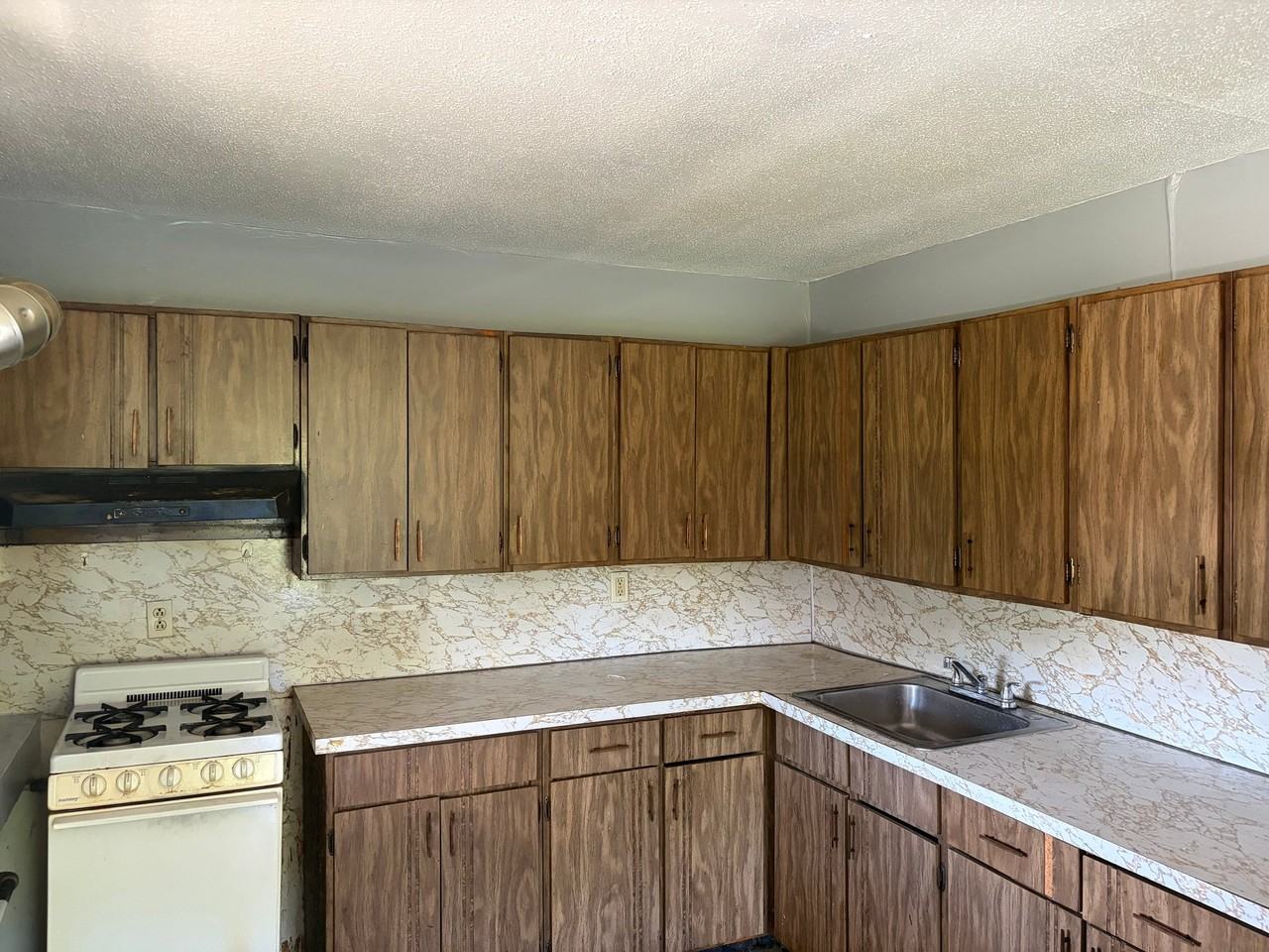 32 Greenwood St - Photo 7 of 7