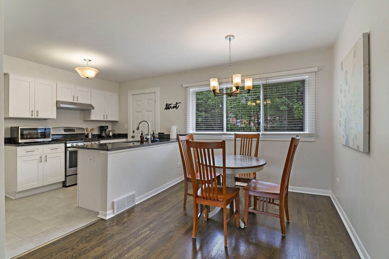 2313 Western Ave #2313 - Photo 2 of 10