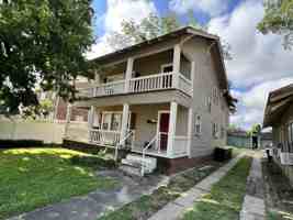 featured image of 827 E Main St #1