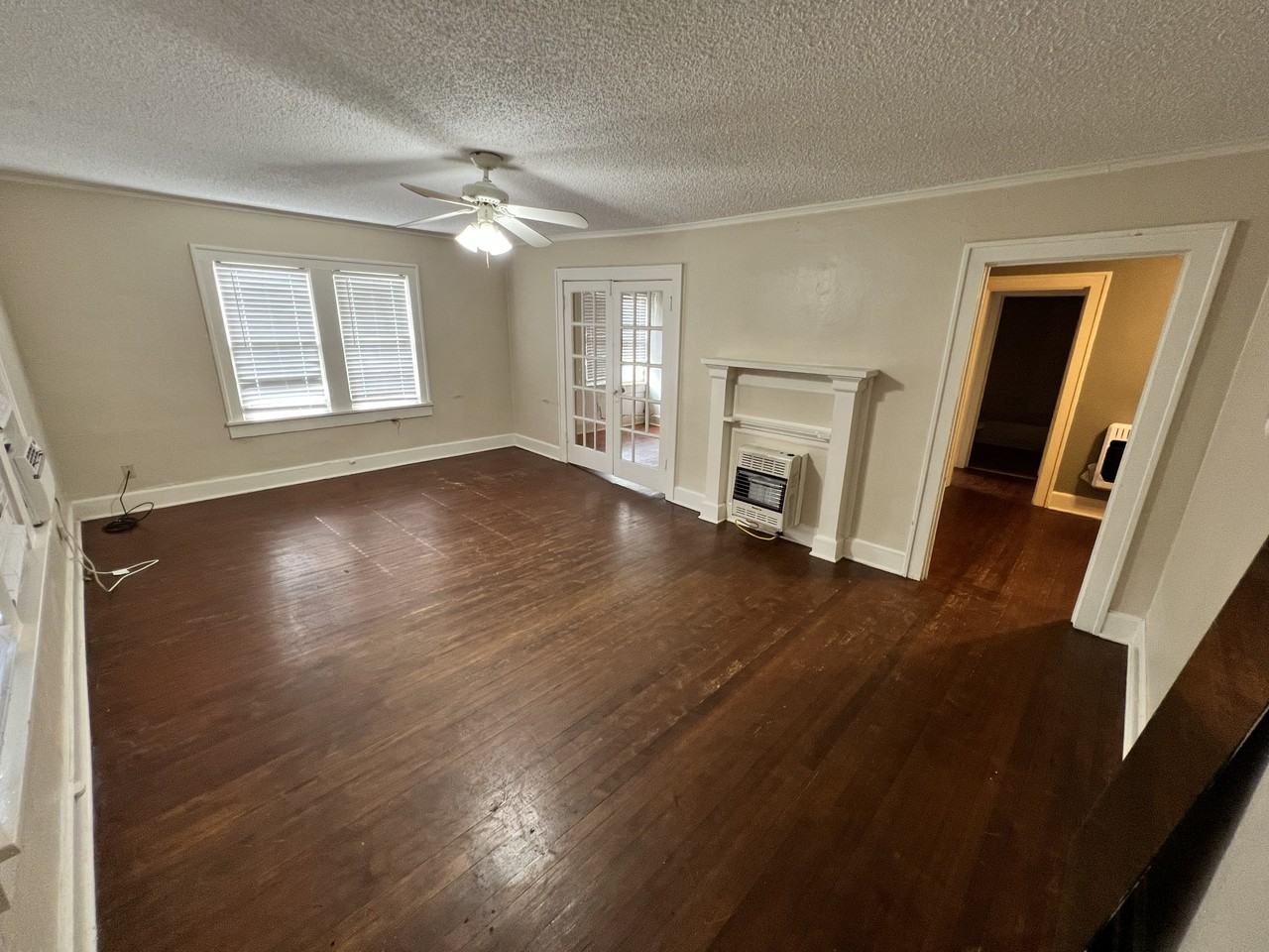 827 E Main St #1 - Photo 3 of 9