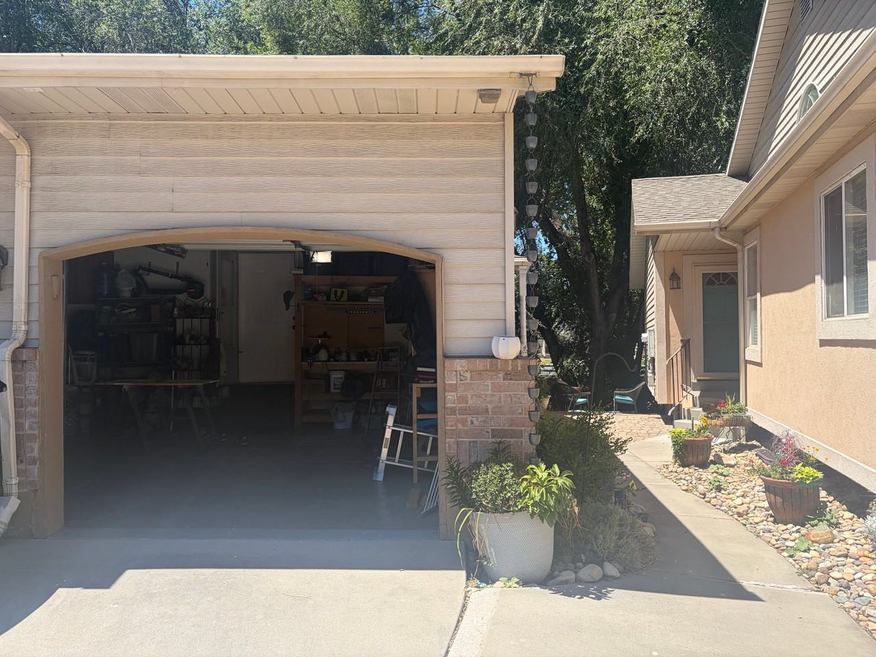 308 Brookcourt - Photo 4 of 13