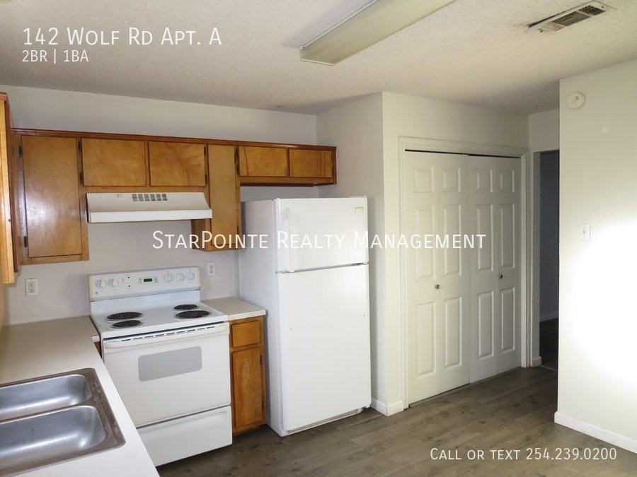 142 Wolf Rd Apt A - Photo 5 of 10
