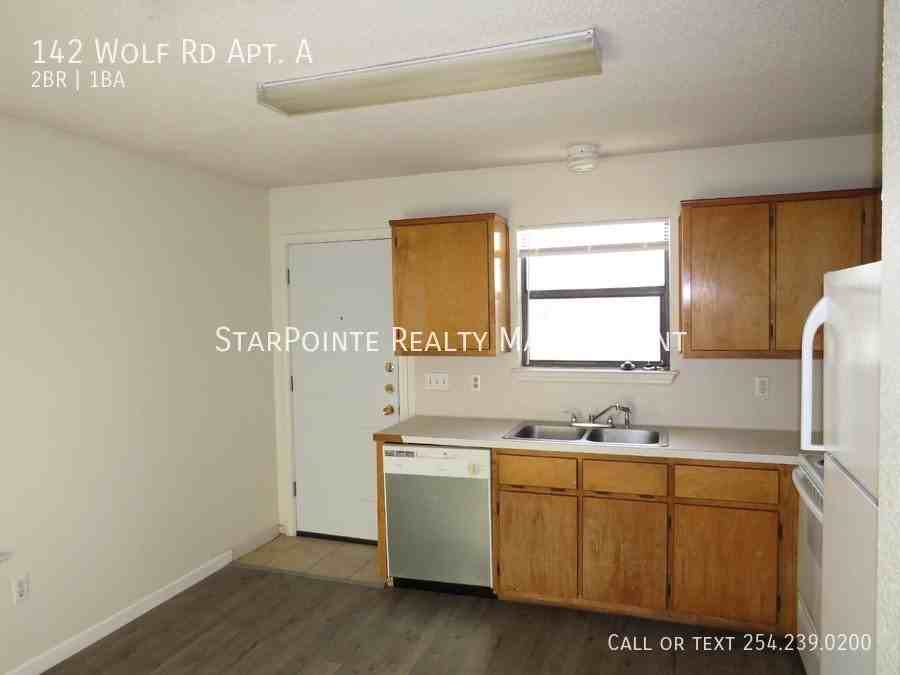 142 Wolf Rd Apt A - Photo 6 of 10