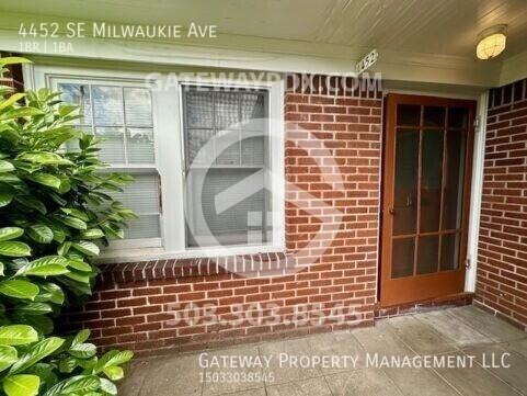 4452 Se Milwaukie Ave - Photo 4 of 31