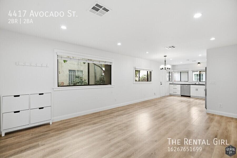 4417 Avocado St - Photo 3 of 24