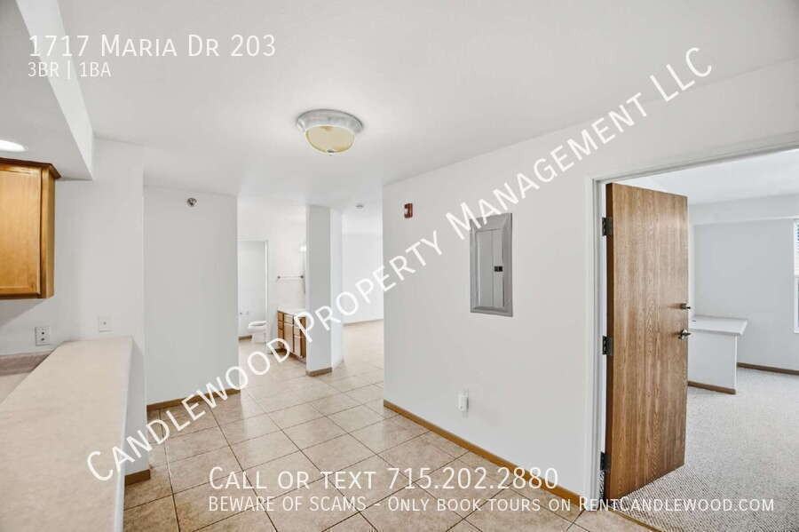 1717 Maria Dr - Photo 7 of 18