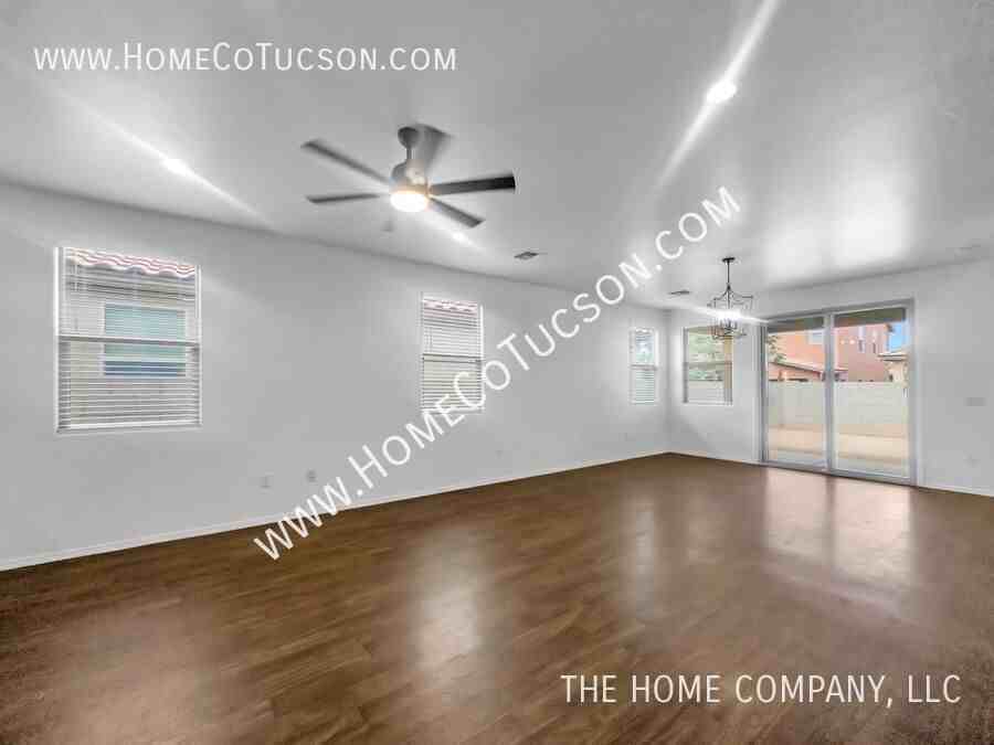 6876 S Benedetti Ct - Photo 7 of 34