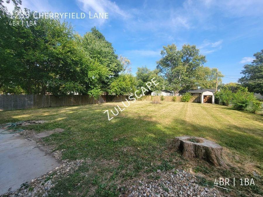 1235 Cherryfield Ln - Photo 2 of 16