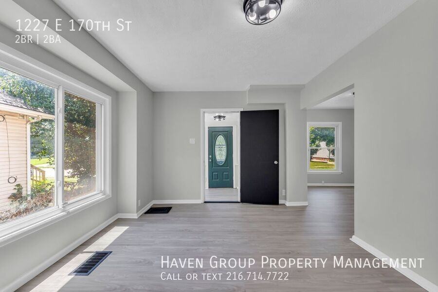 1227 E 170th St - Photo 4 of 24