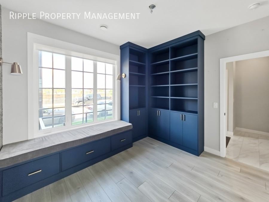 8161 8 Ave Sw #NA - Photo 5 of 27