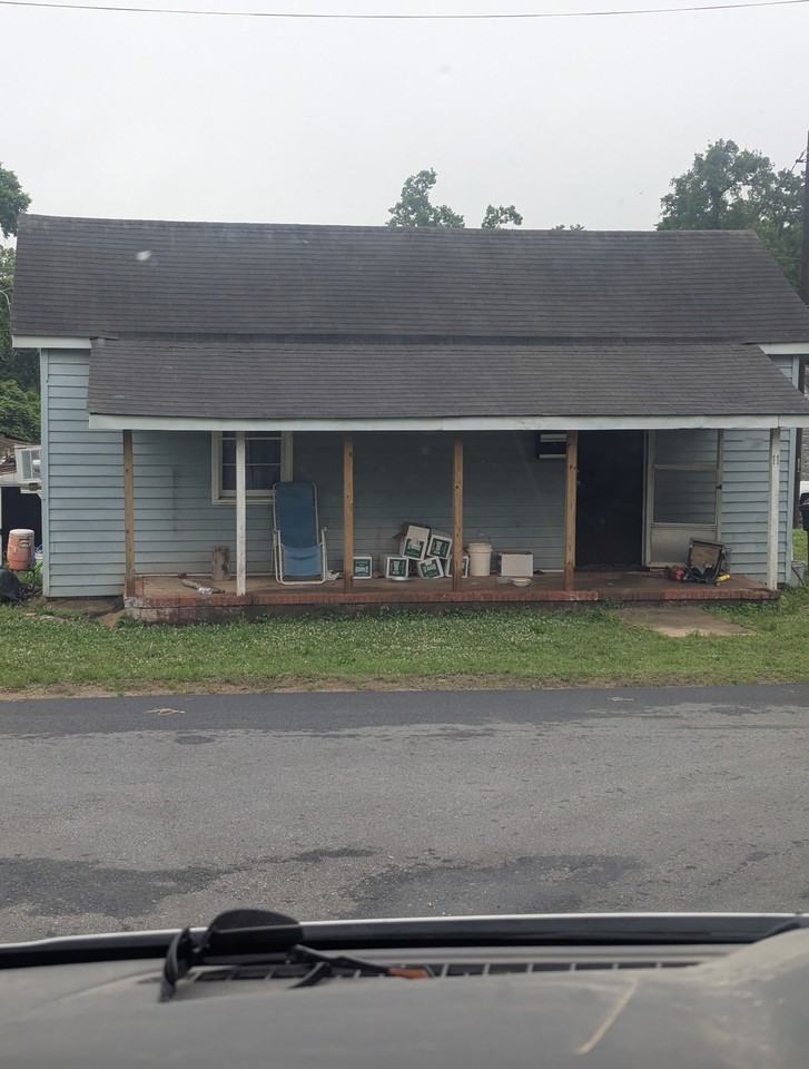 11 Sullivan St #1 - Photo 2 of 2