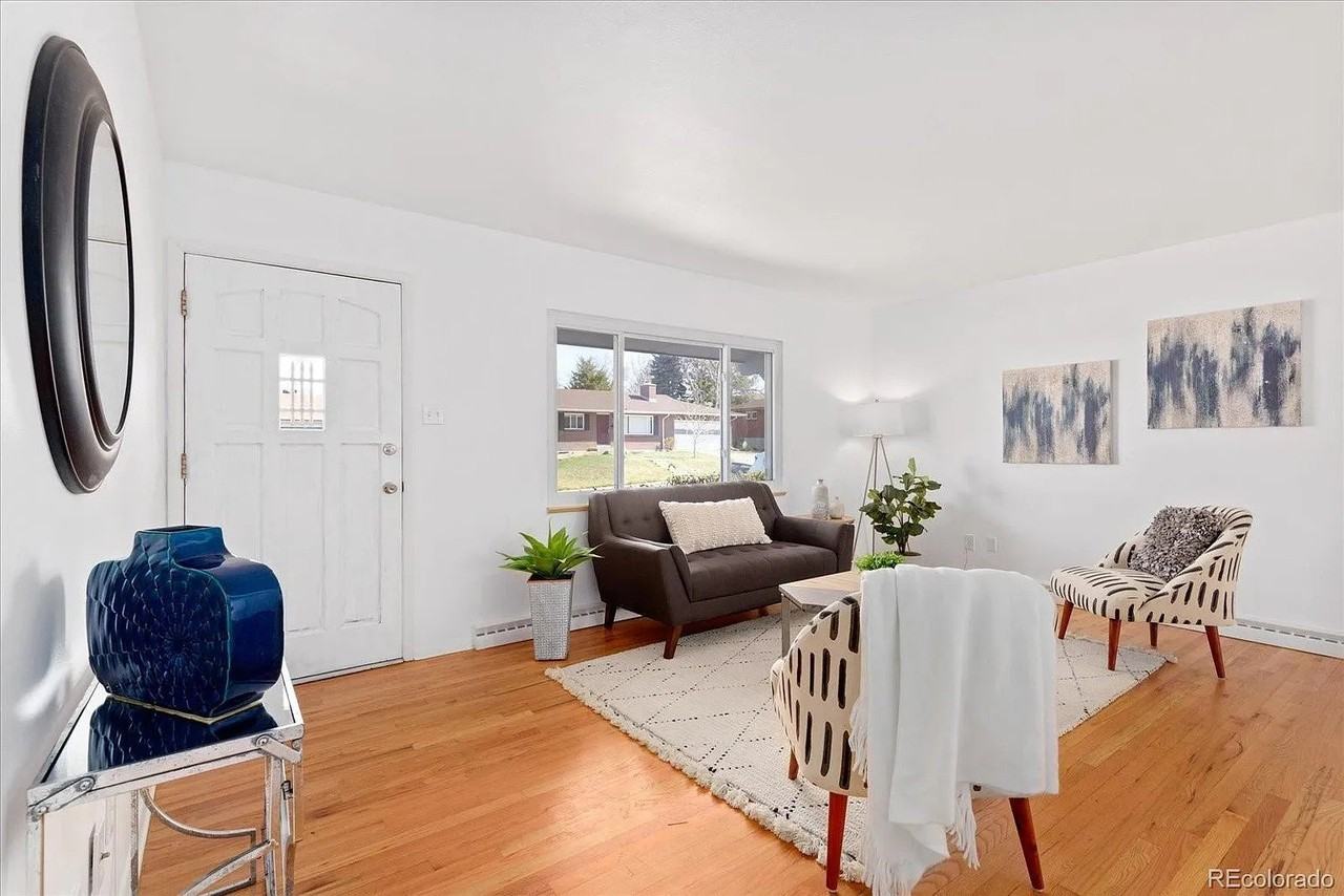 7896 E Jefferson Pl - Photo 2 of 18