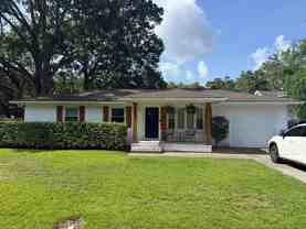 1003 Bradford Ave - Photo 1 of 1