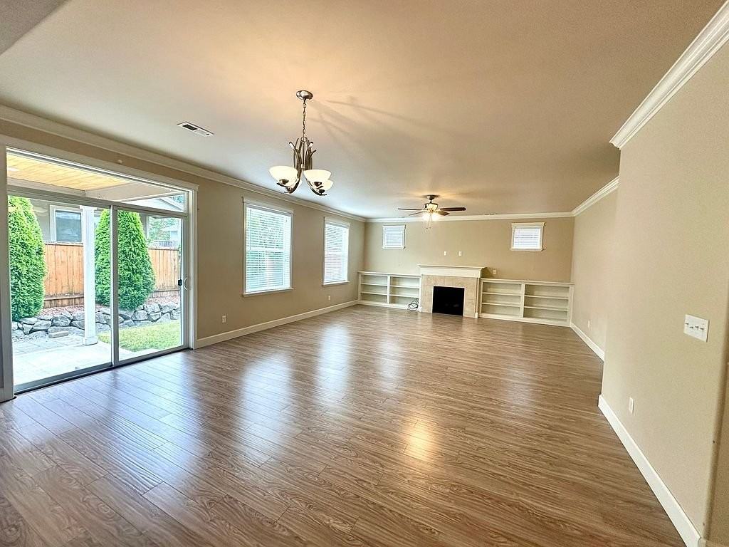 3909 20th Ave Ne - Photo 7 of 18