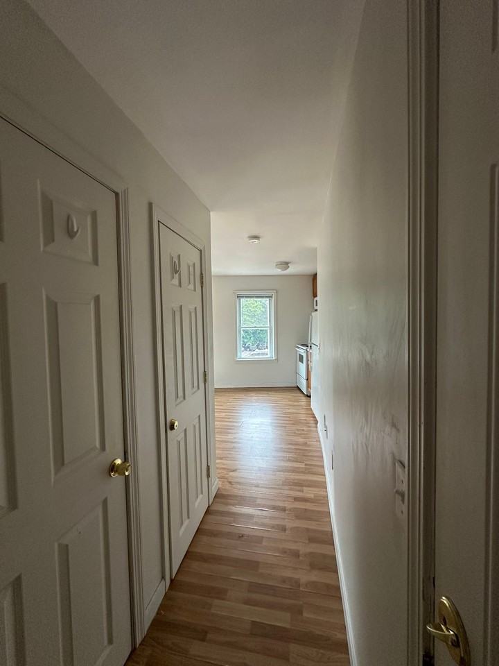 38 W Broad St - Photo 2 of 9