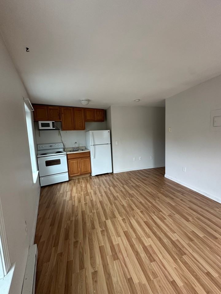 38 W Broad St - Photo 4 of 9