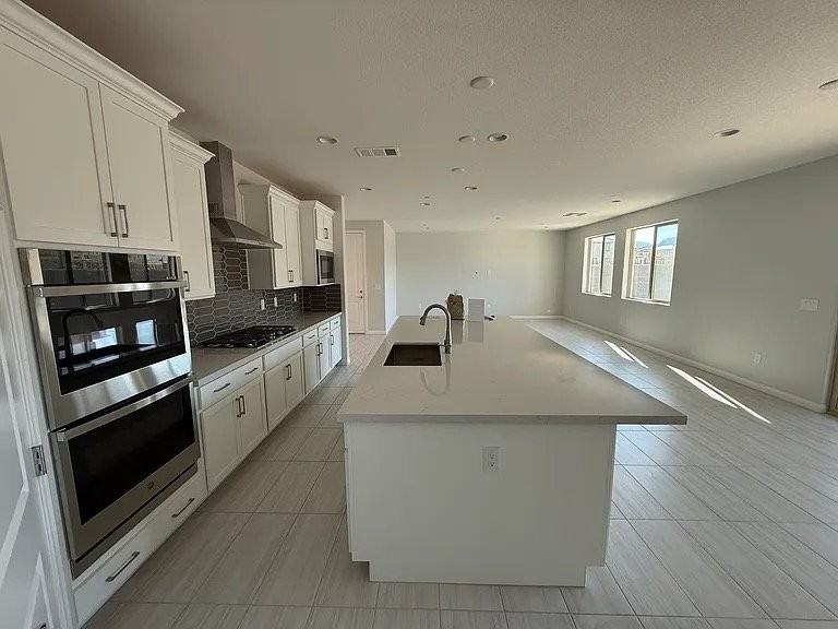 9379 Lunar Phase St - Photo 3 of 6