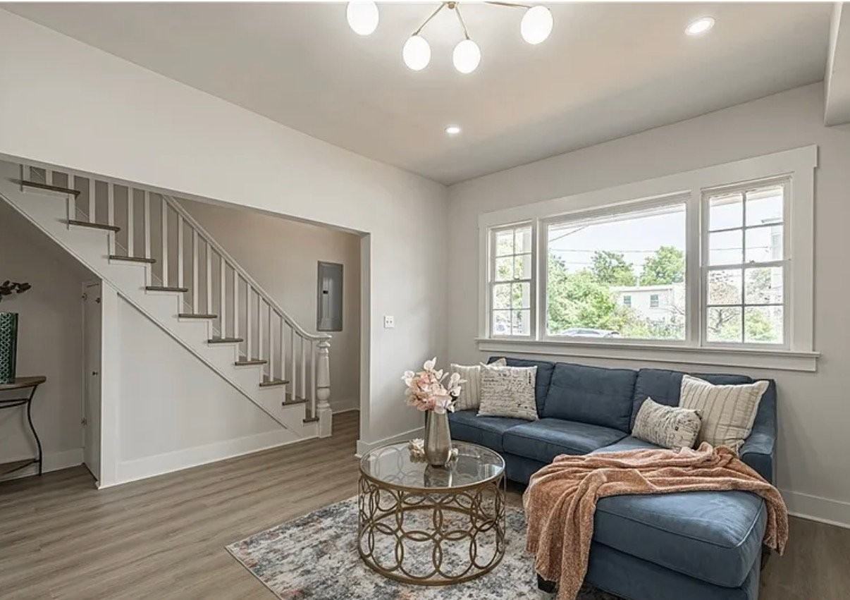 606 N 23rd St - Photo 3 of 20