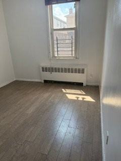 13-12 130 St #1 - Photo 3 of 5