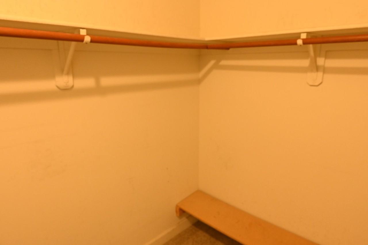 5206 Bamburg Ct - Photo 6 of 10