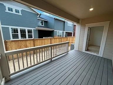 2268 Crescent Cir E - Photo 5 of 18