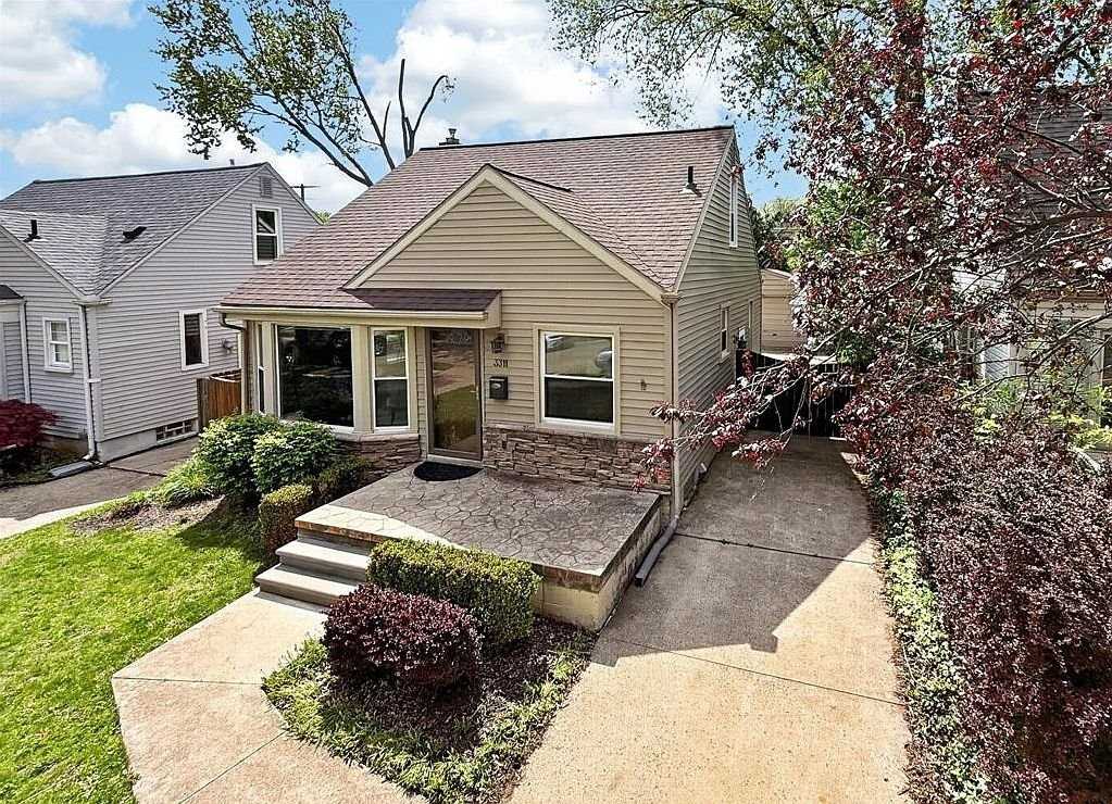 3311 Ellwood Ave - Photo 2 of 17