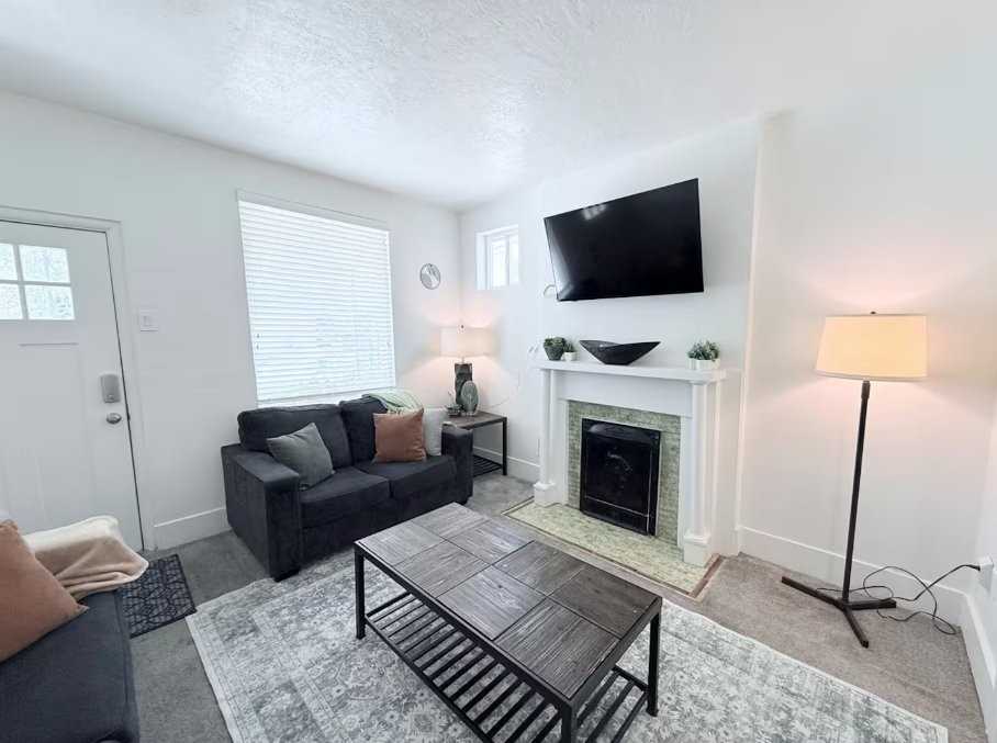 779 E Simpson Ave - Photo 4 of 19