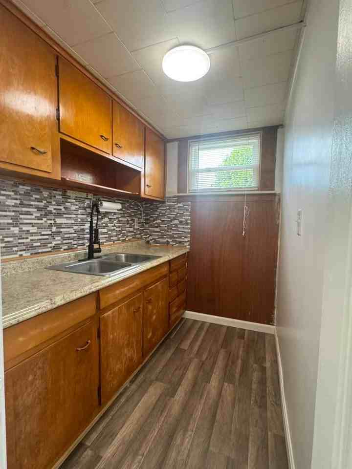 123 Francis Ave #2 - Photo 2 of 7