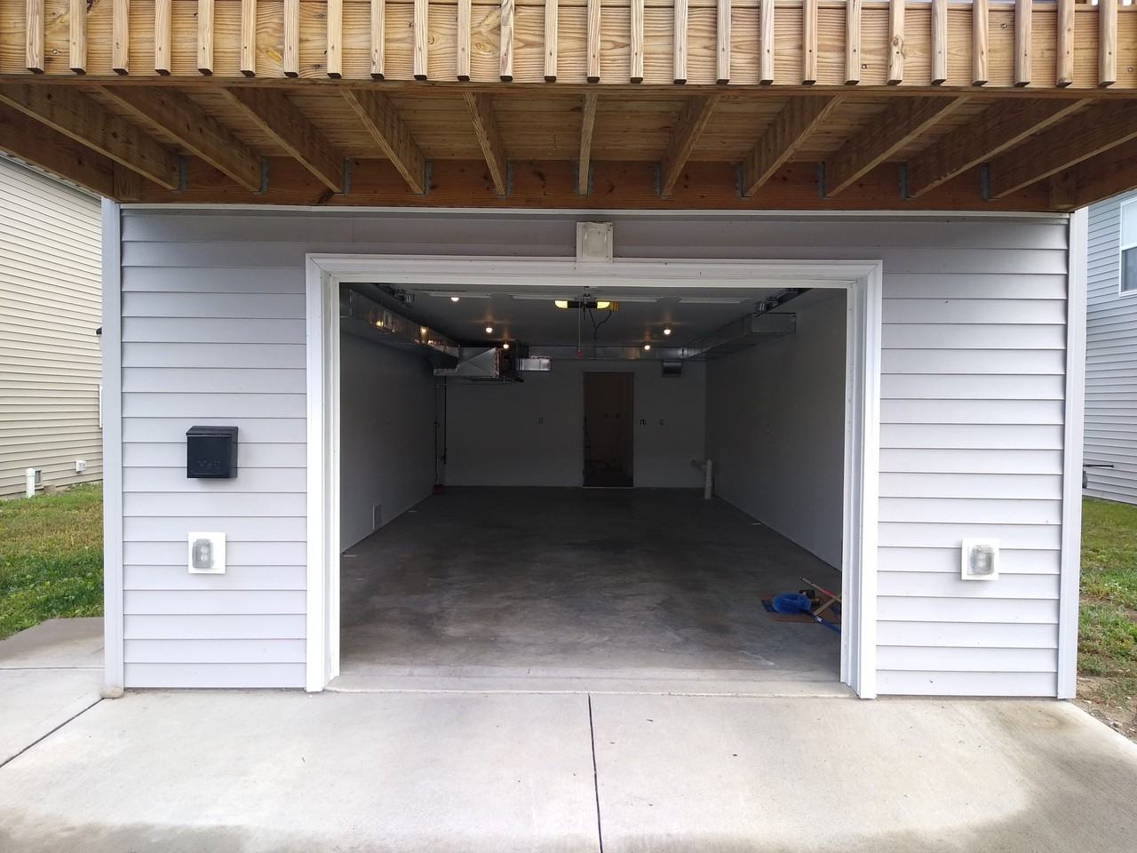 217 Maple St - Photo 7 of 8
