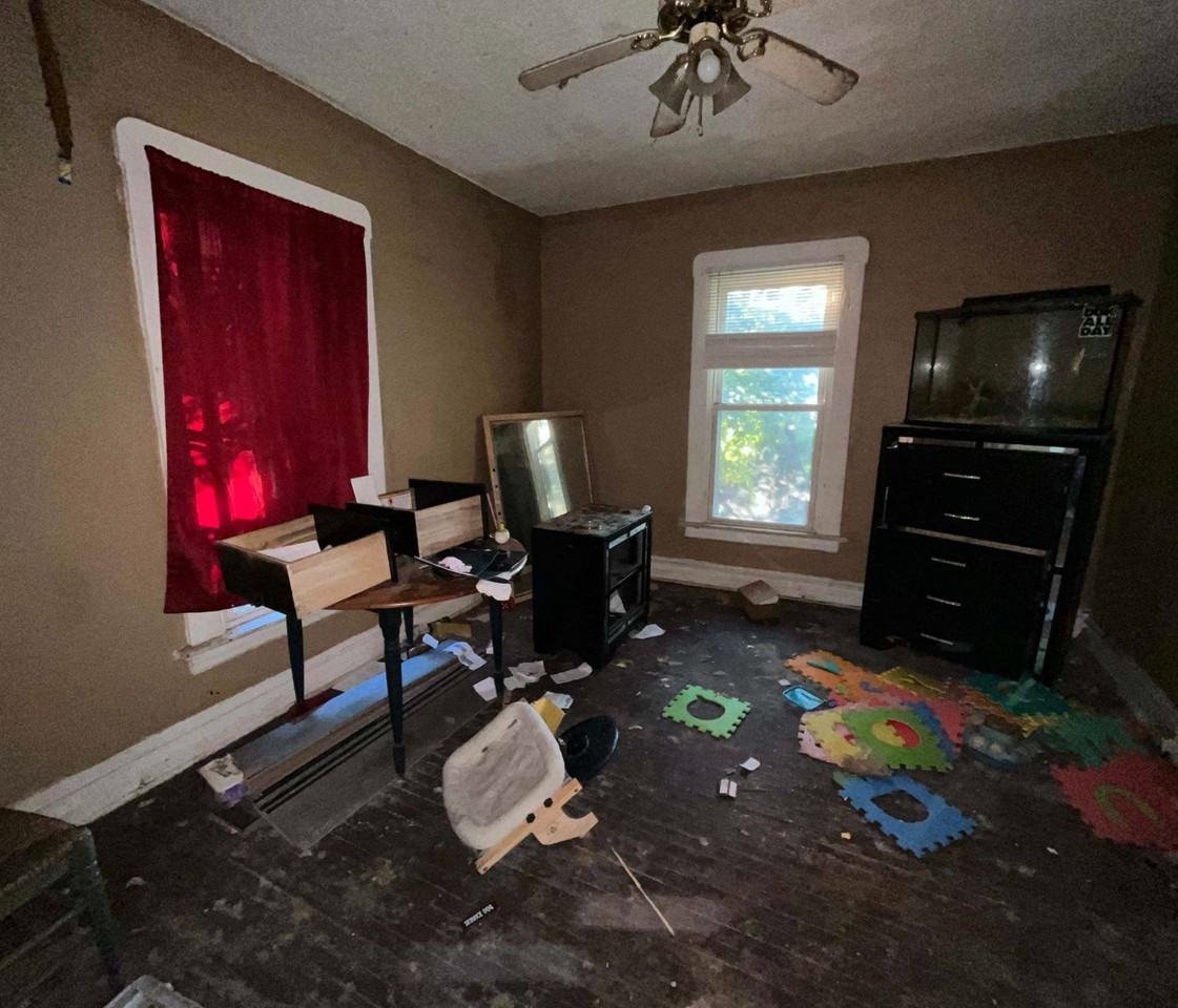 2021 Edwardsville Rd - Photo 3 of 7