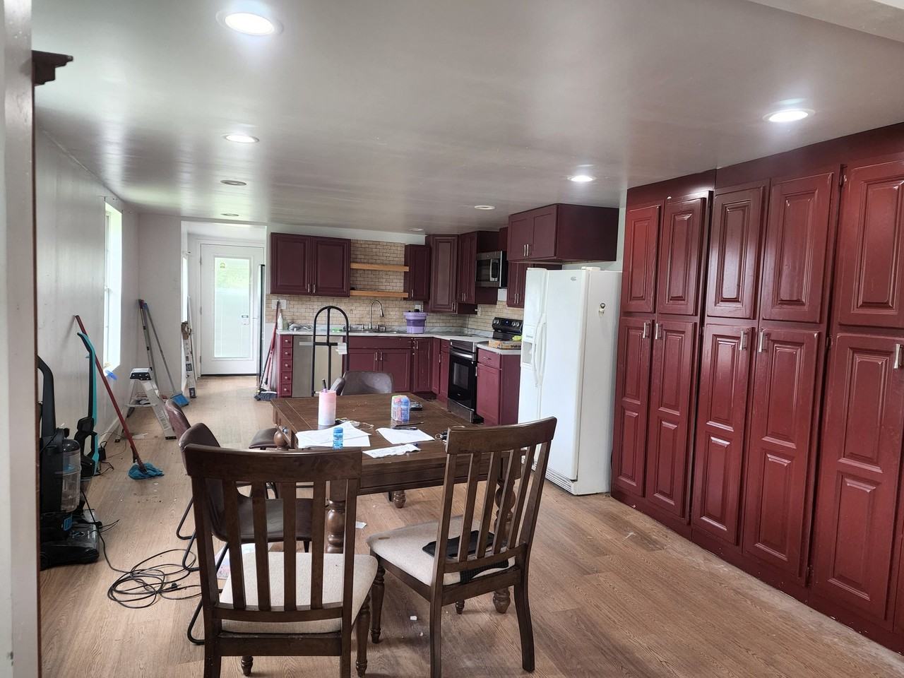 816 5th Ave Se - Photo 4 of 12
