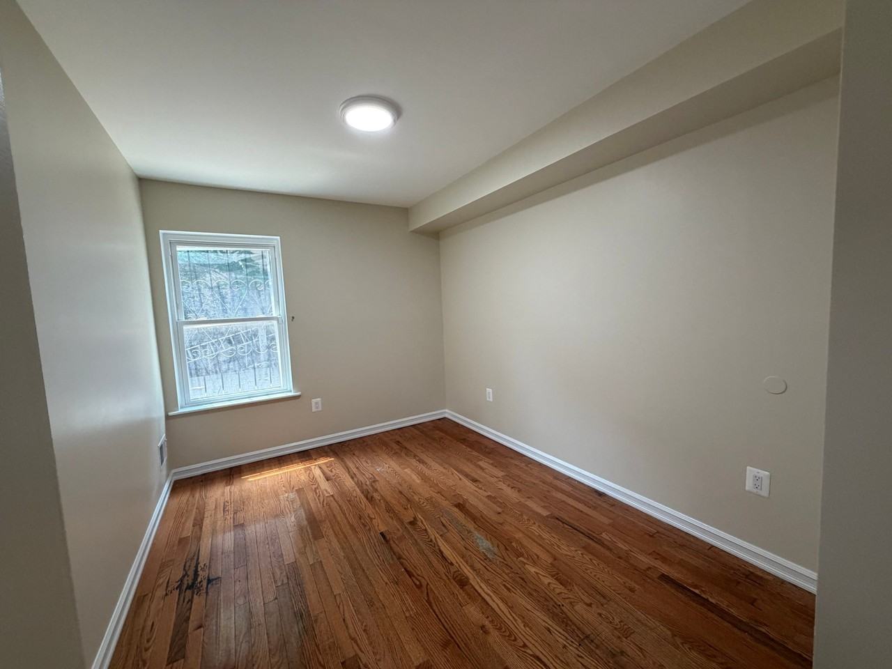 674 Saint Marys St #1 - Photo 5 of 9