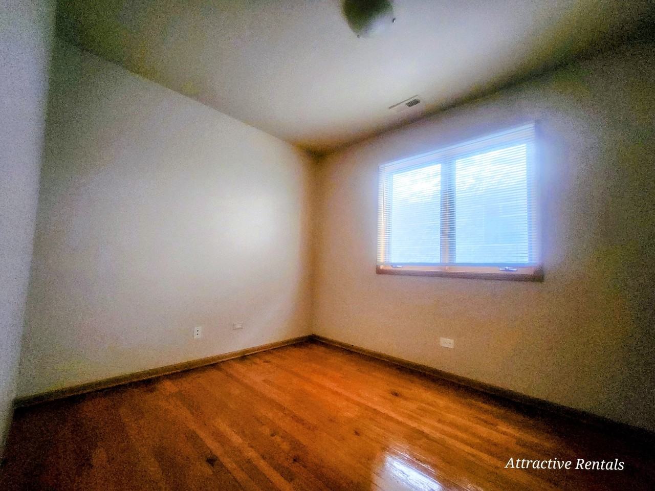 728 W 50th St #1 - Photo 7 of 16