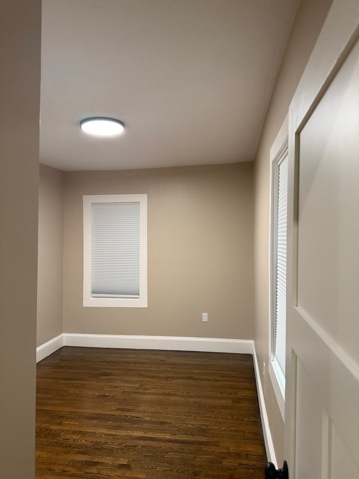 913 Rodman St #2 - Photo 6 of 11