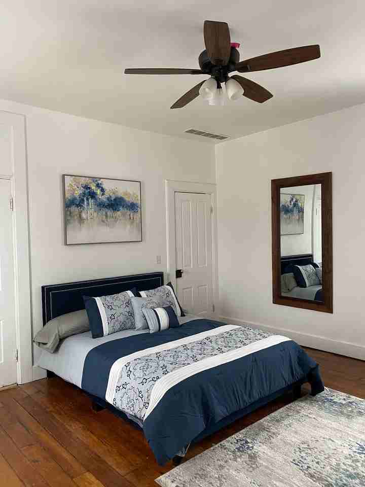 183 S Paint St #B - Photo 7 of 12