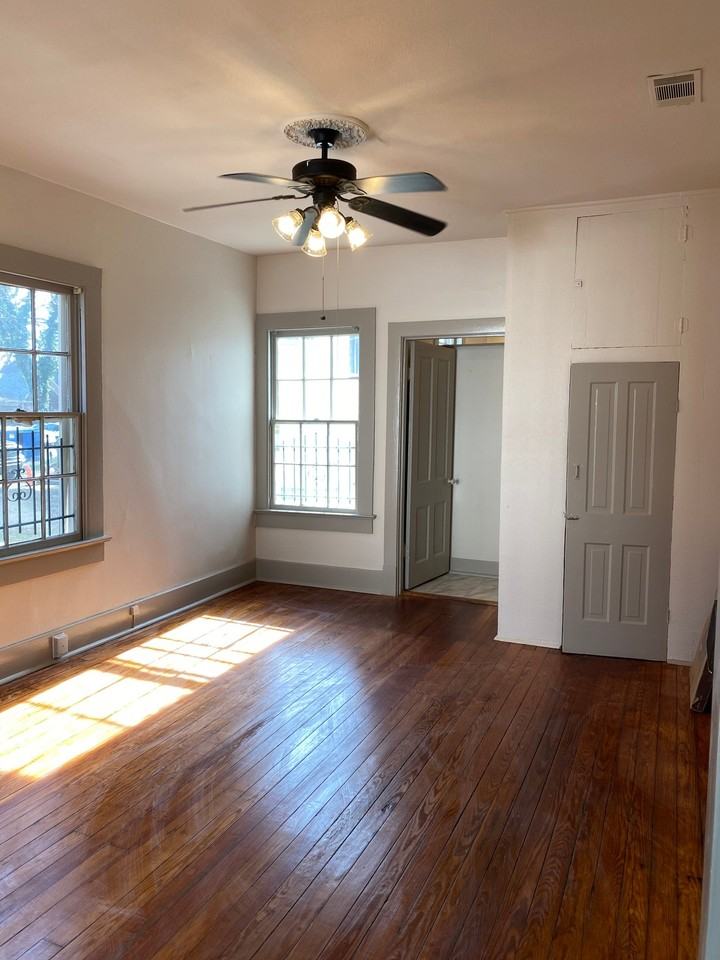 605 E 6th St #C - Photo 6 of 13