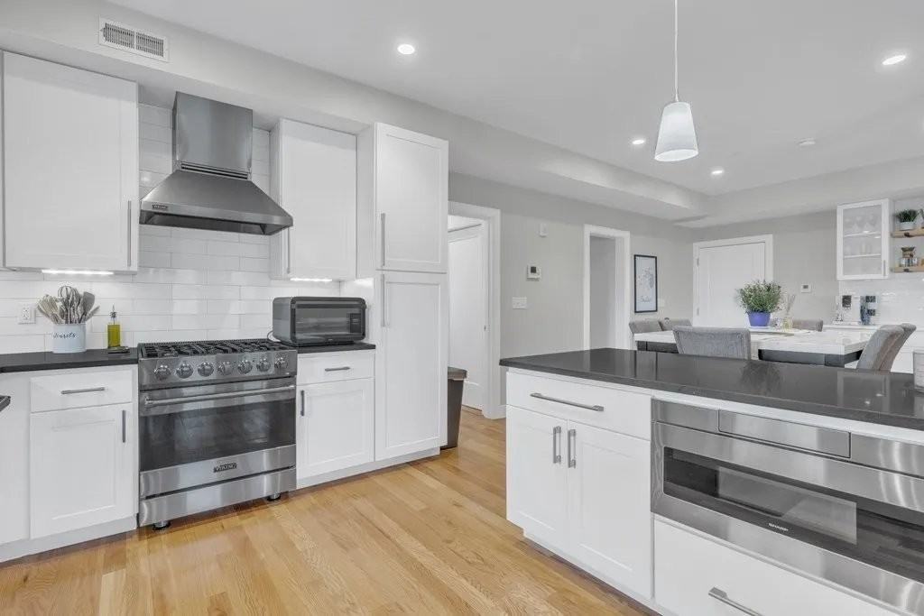24 Rawson St #3 - Photo 2 of 18