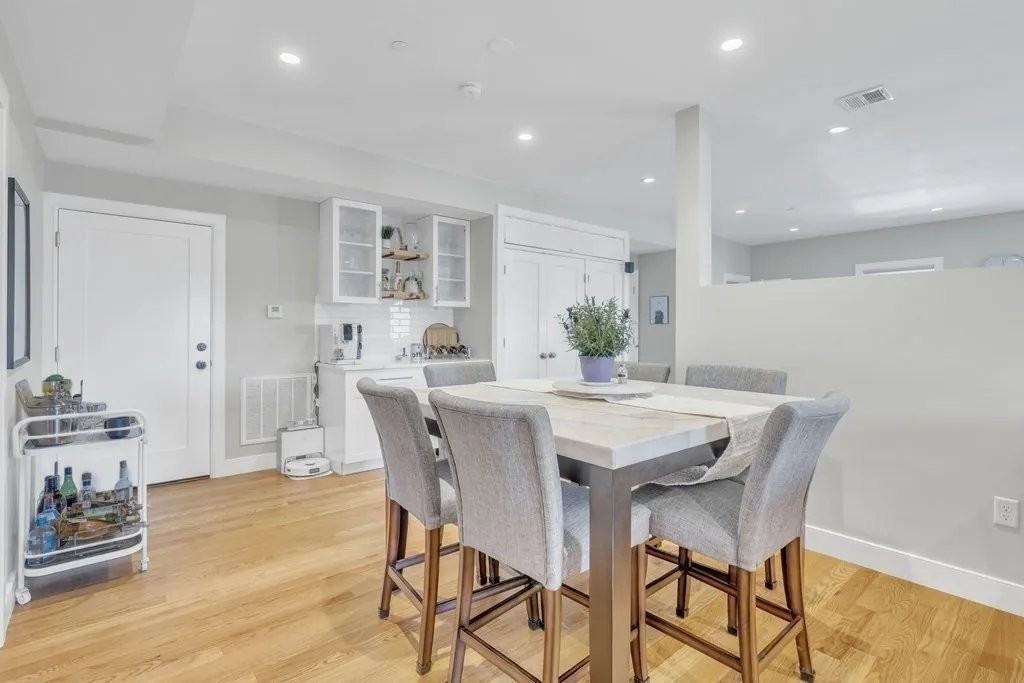 24 Rawson St #3 - Photo 4 of 18