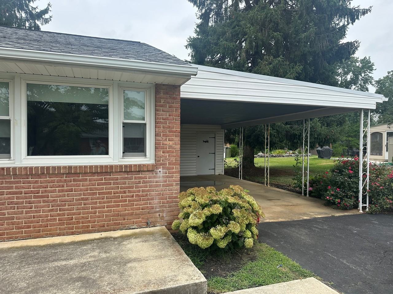 17314 Cloverleaf Rd - Photo 2 of 14