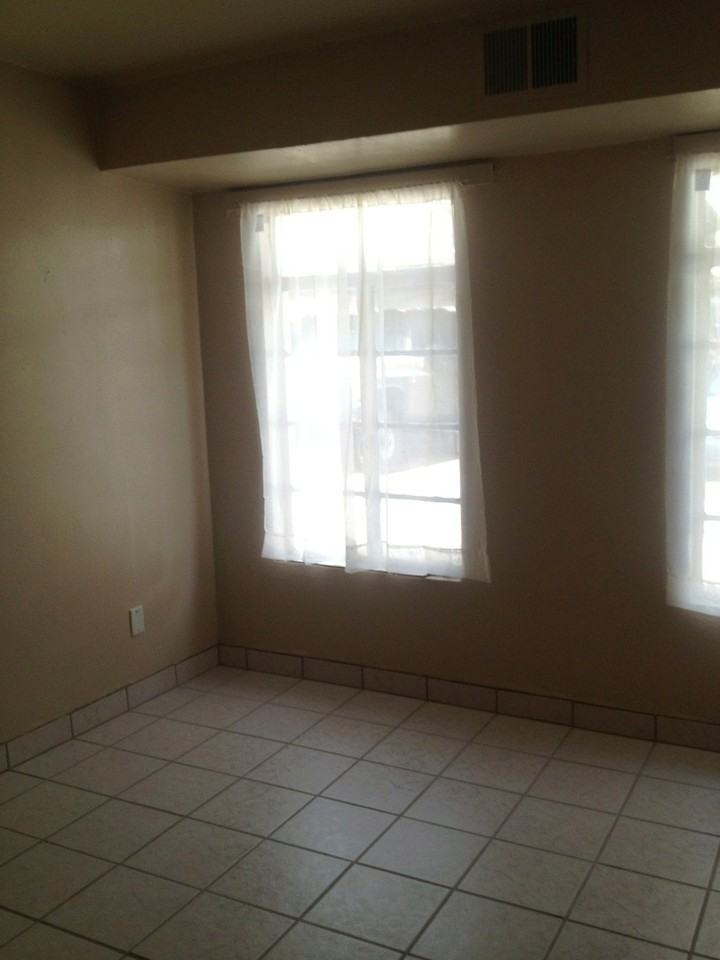 1207 W Union Ave #2 - Photo 4 of 10