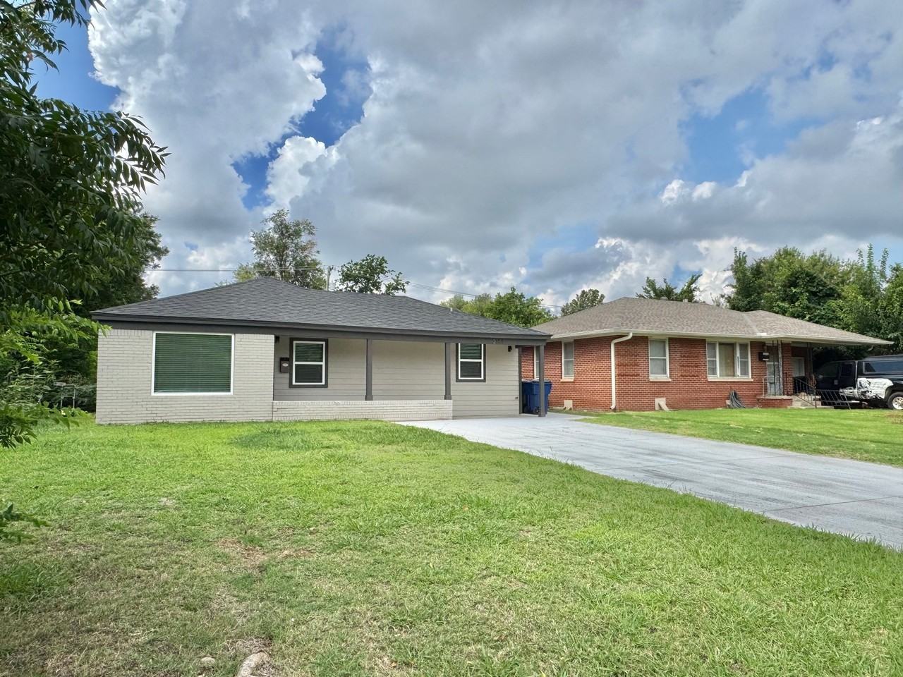 2144 Westchester Dr - Photo 3 of 20