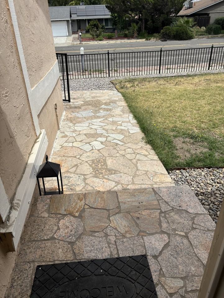 1945 Lincoln Blvd - Photo 5 of 14