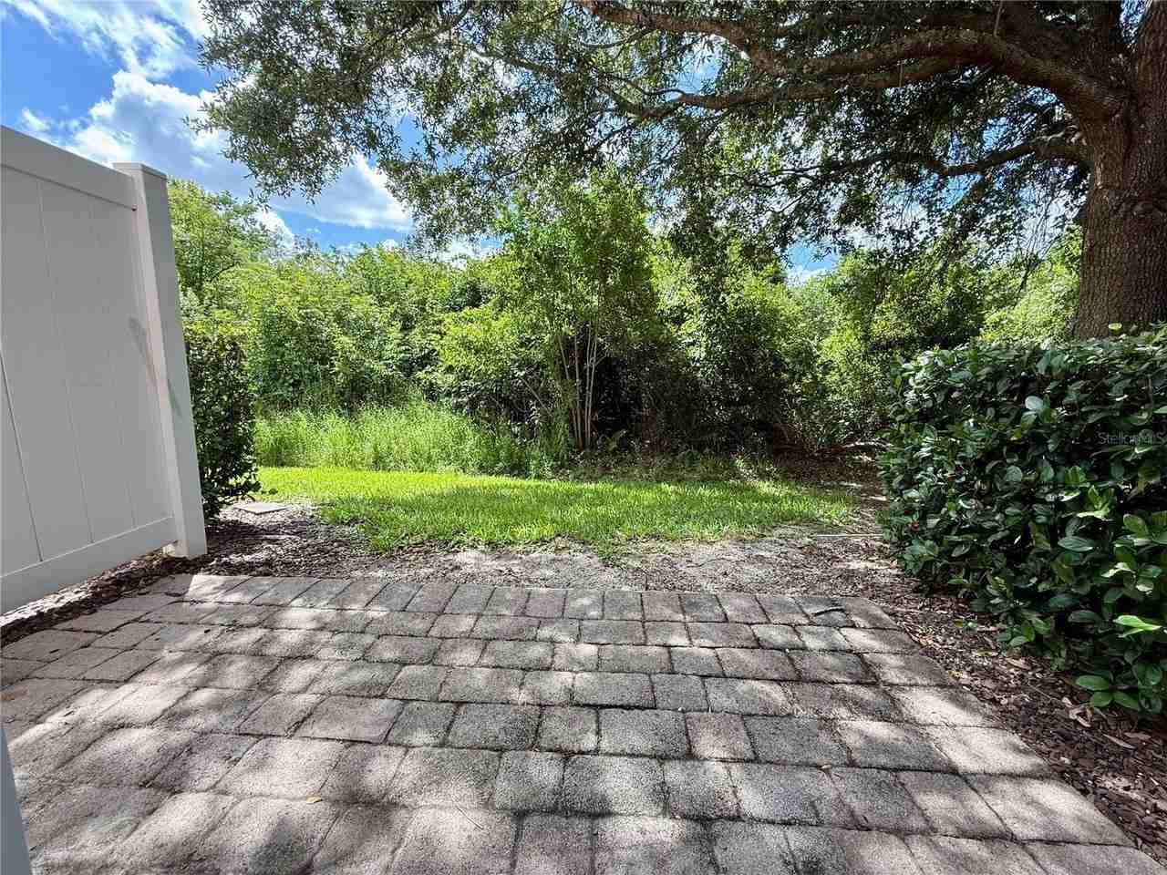 823 Pine Pointe Ln #1 - Photo 7 of 17
