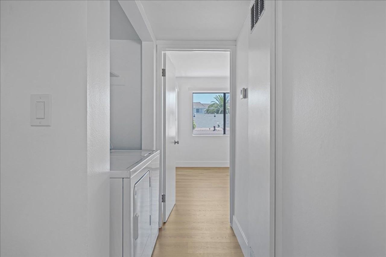 444 W Windsor Rd #07 - Photo 6 of 20