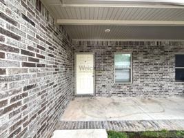 featured image of 719 N 5th St
