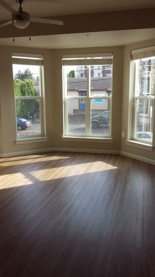 Sellwood Apartments - Photo 4 of 32