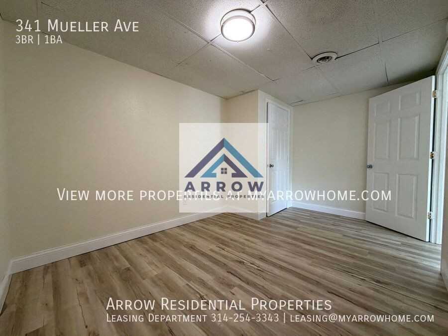 341 Mueller Ave - Photo 4 of 18